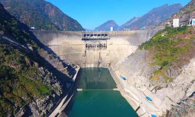 Hydropower dam site used for strong-motion seismic monitoring